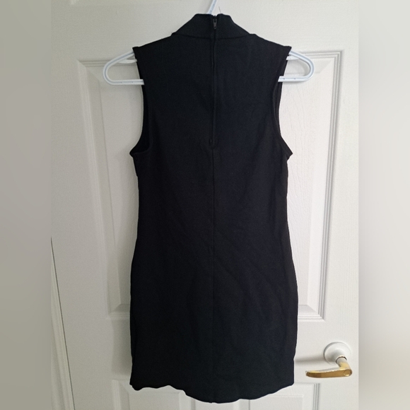 Revamped Dress with collar - Picture 4 of 4